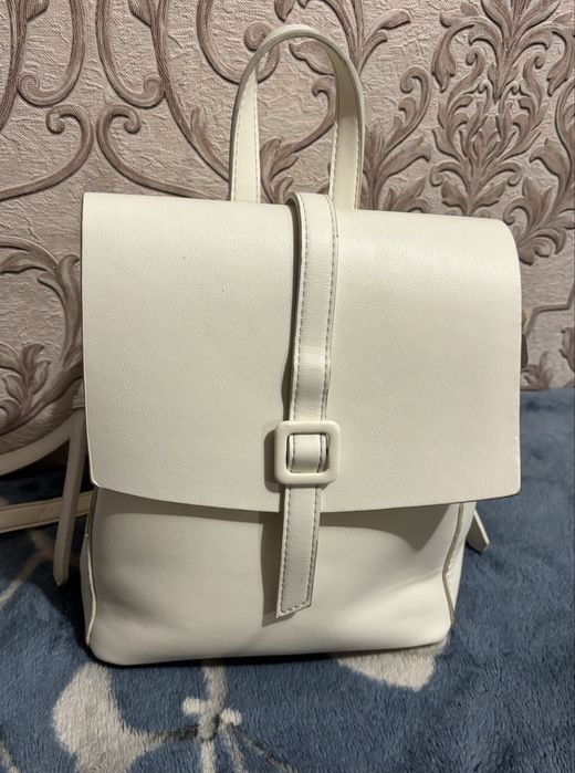 Продам рюкзак в хорошем состоянии