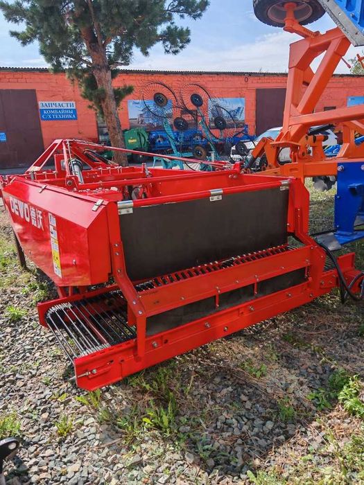 Картофелекопатель 4UM-2D, междурядье 75см.