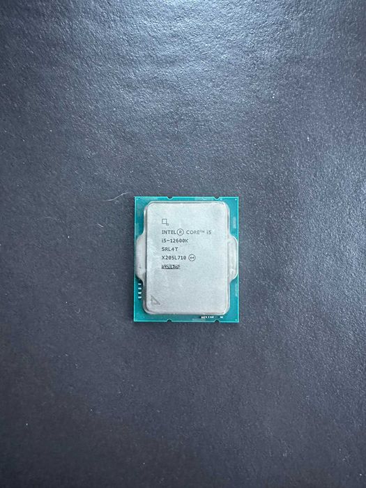 Intel Core i5 12600K + Gigabyte Z690 UD (DDR5)