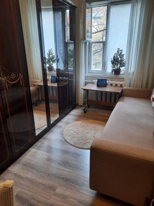 Сдам комнату девушке с подселением