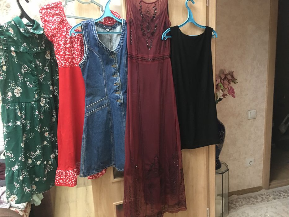 Футболки платья халаты