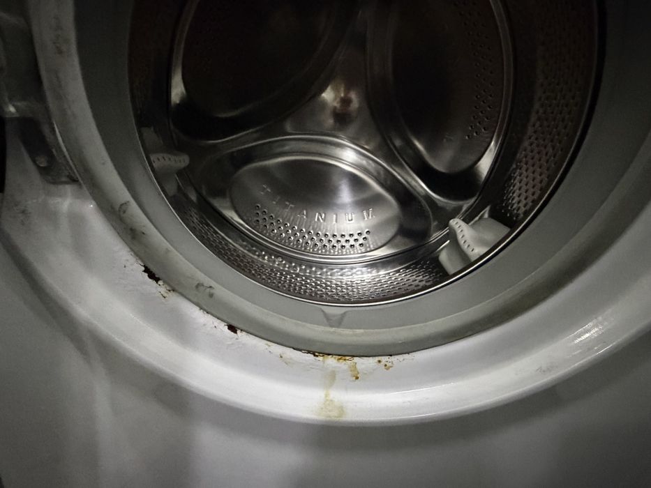 Стиральная машина Hotpoint бу