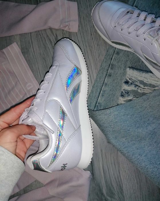 Adidasi Reebok nr 33 potriviți si pt 35 preț redus