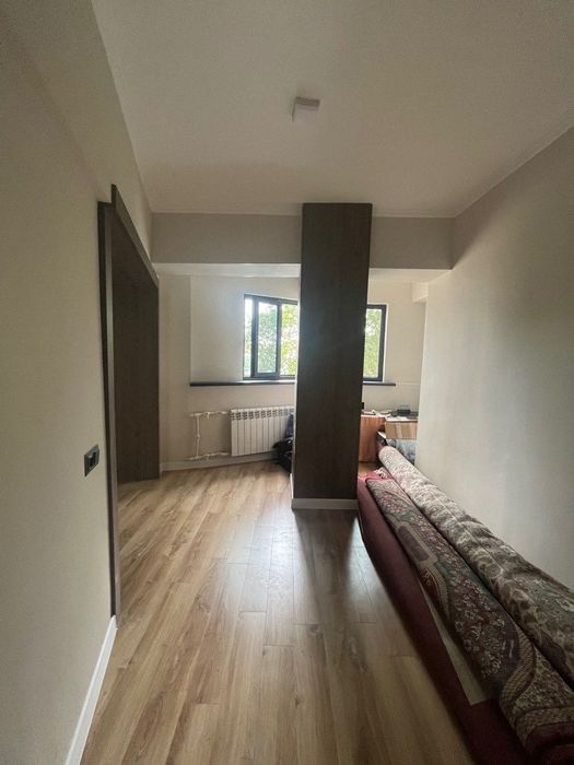 4-х комнатная квартира студия на Ц-12/ Продажа