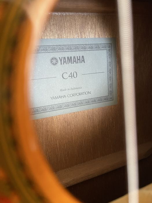 Гитара YAMAHA C40
