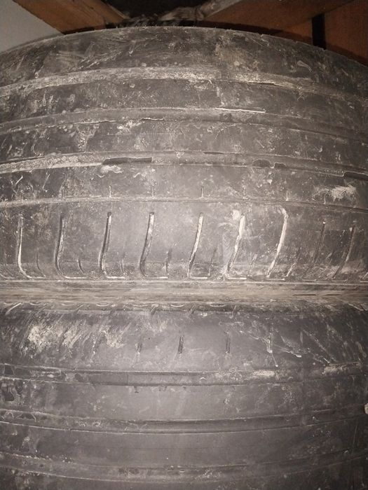 Шины 235/60/ R 18 б.у 2шт