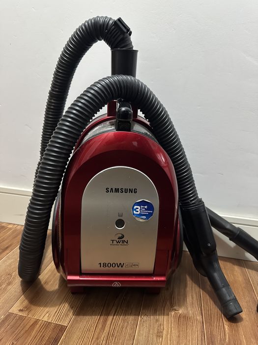 Пылесос Samsung 1800W (Twin Chamber System)