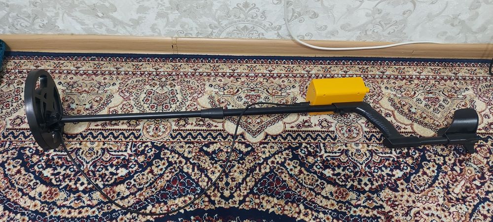 Продам металлоискатель