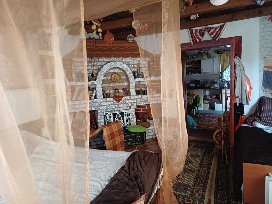 Casa cu gradina mare in Dostat , Alba