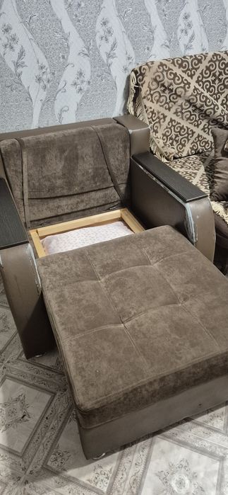 Продам 2 кресла-кровати