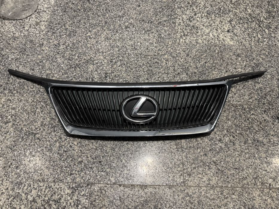 Решетка Lexus is250/is220