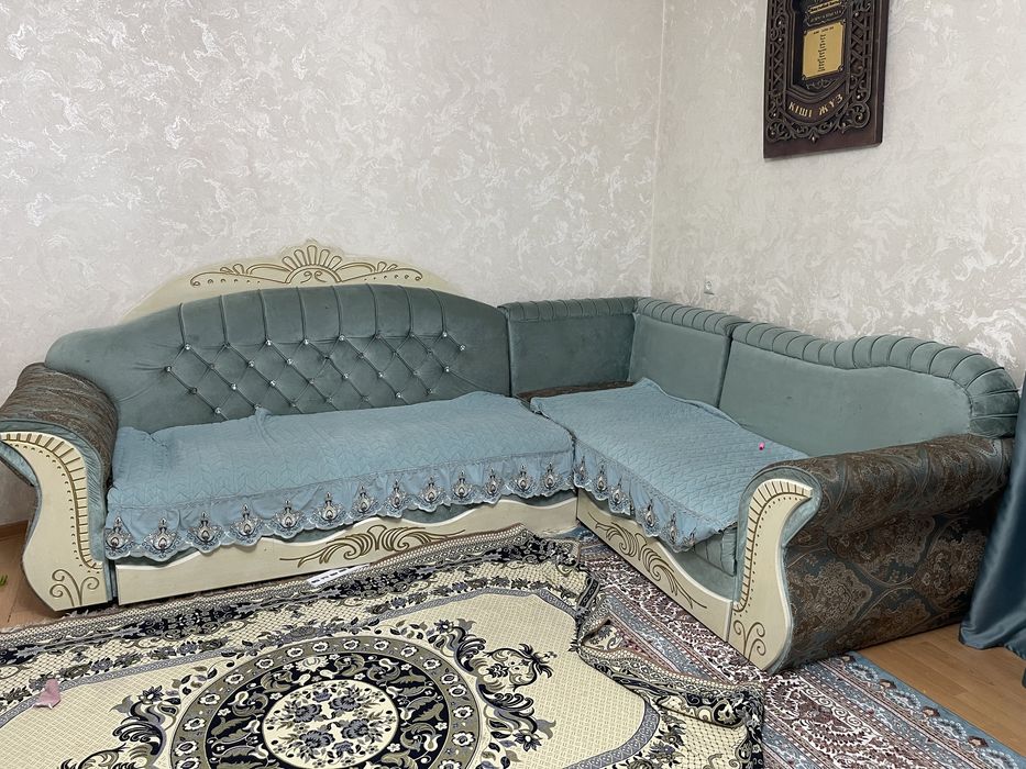 Продам Диван 4 м