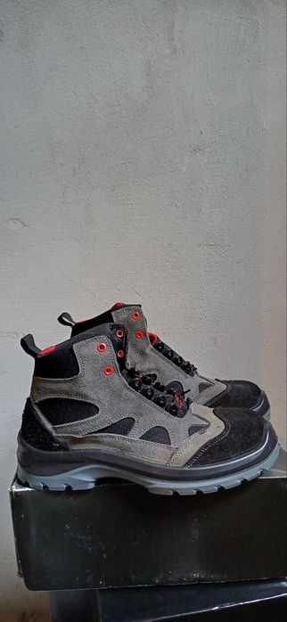 Мъжки работни обувки-нови