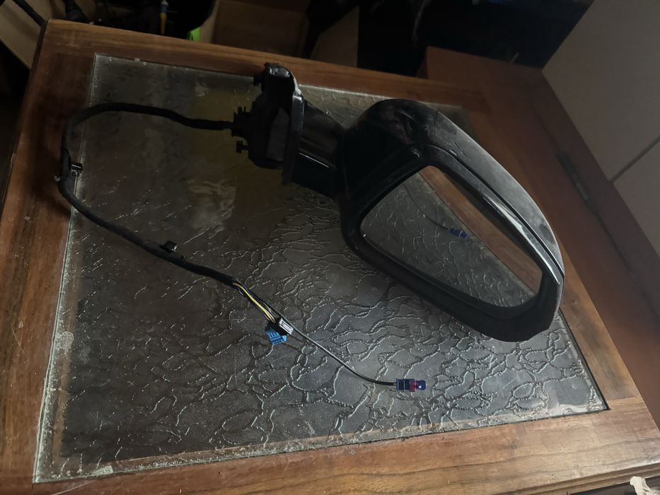 Дясно огледало за бмв у11