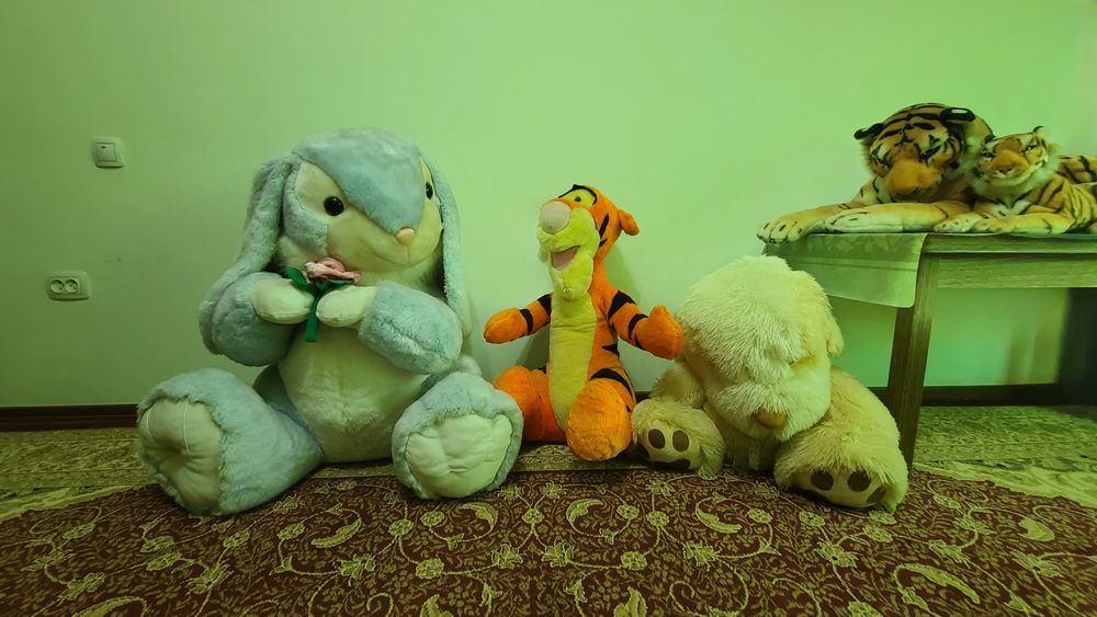 Продаются большие мягкие игрушки.