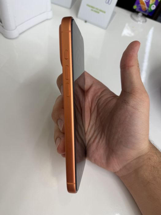 Iphone 17 pro max 100%