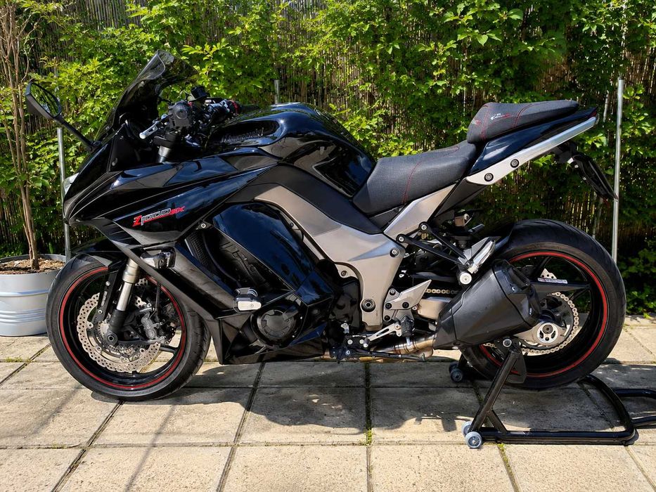 MOTOCICLETĂ Kawasaki Z1000SX ABS – 2011