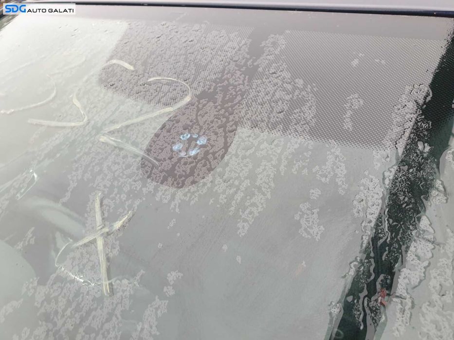 Parbriz Geam Sticla cu Senzor Ploaie Lumini Fara Incalzire Degivrare Volkswagen Golf 7 Break Variant Combi 2013 - 2017 [ LC2741 ]