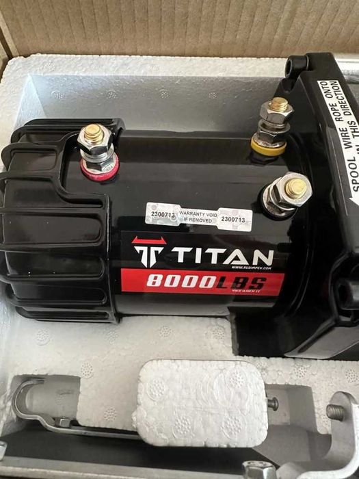 Лебедка TITAN 8000 lb (3630kg) с усилен редуктор - електрическа - 12V