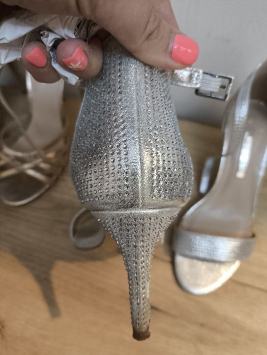 Официални обувки 37 сребристо и розово злато