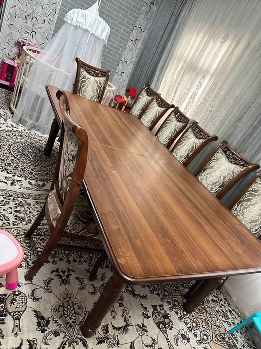 Stol stul 12 tali b/u xolati yaxshi