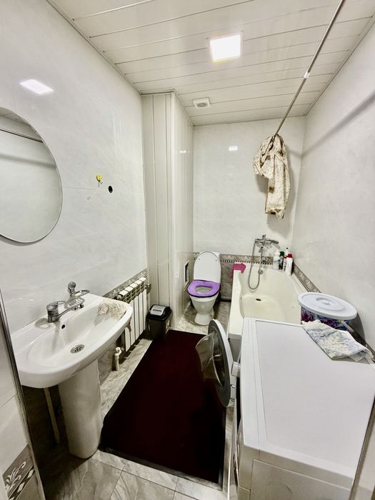 Sartipo sevinch cafe oldida