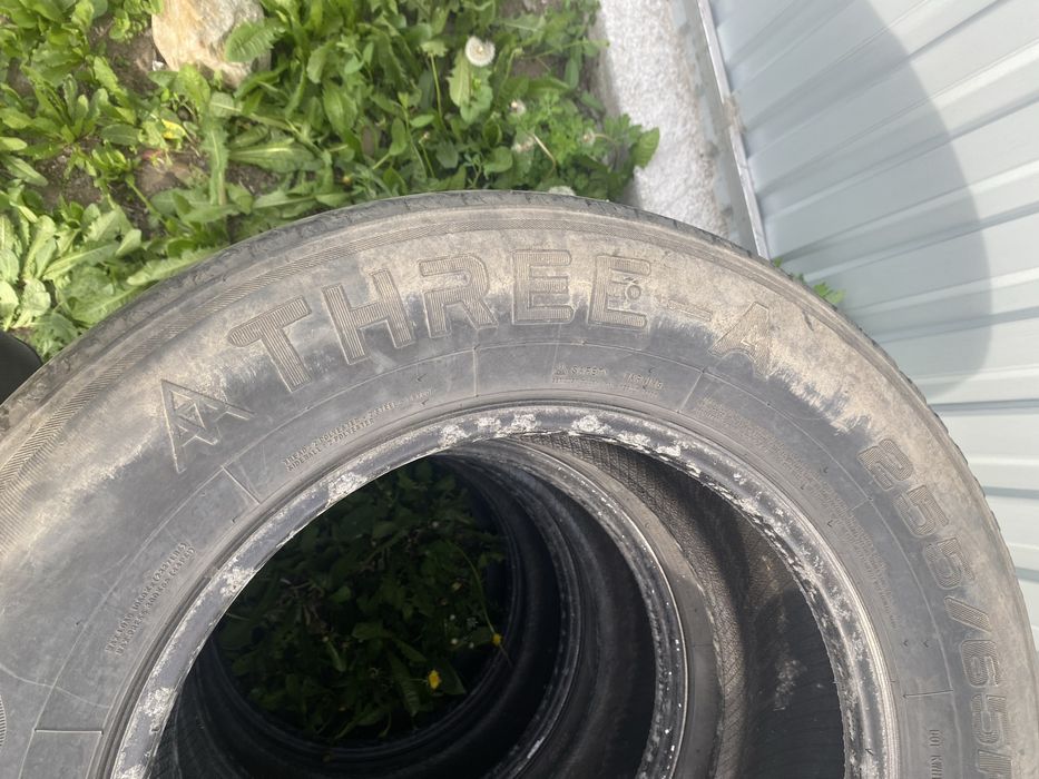 Продам комплект летних шин