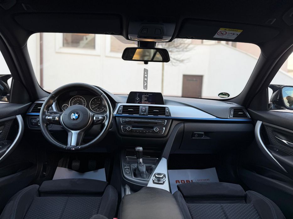 Bmw  325 f30 2.0 D 218 cp Manual  M-pachet