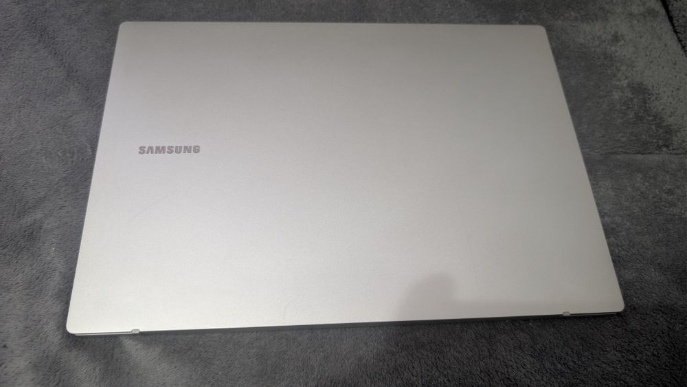 Laptop Samsung Galaxy book Go