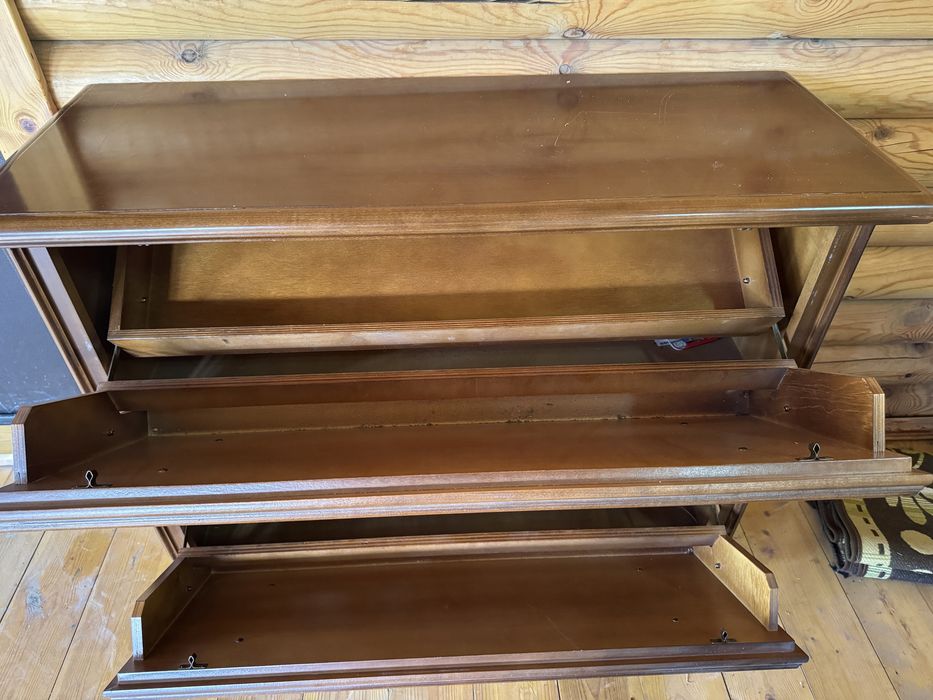 Обувница из дерева