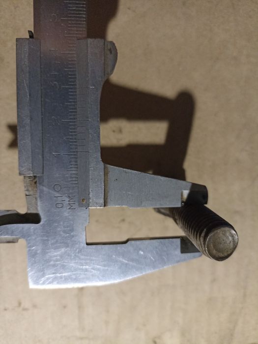 Болты М 10 метизы