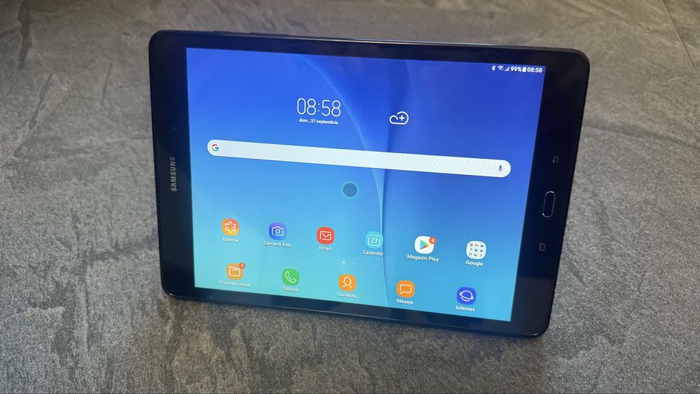 Tableta samsung T555 LTE cu sim si husa originala  Samsung