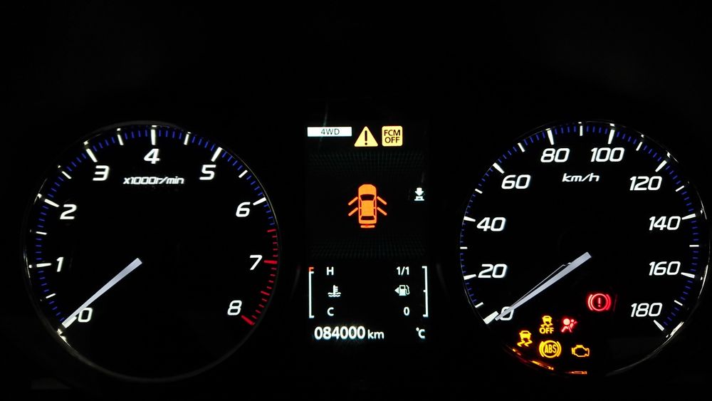 Щиток приборов Mitsubishi Outlander 3