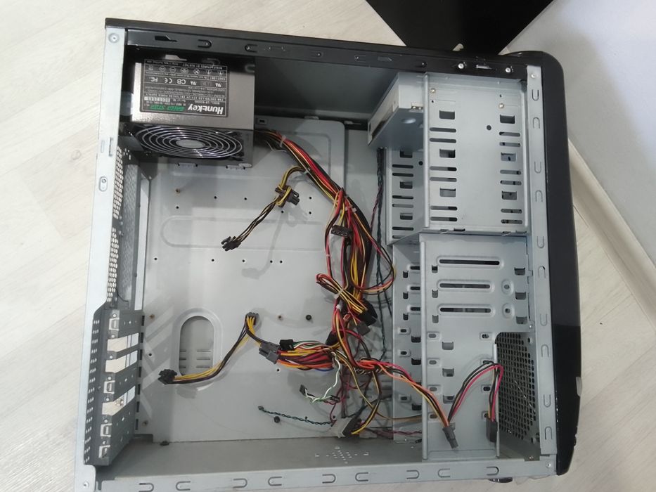 Корпус с блоком питания продам