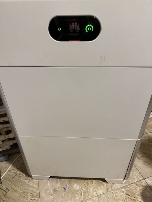 Vand invertor Huawei , 15 KTL , 8KTL si acumulatori cu BMS + garantie