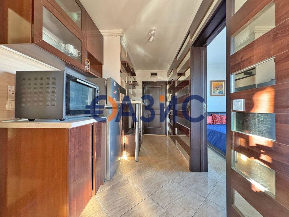 Продава се Двустаен апартамент в Свети Влас - 148 кв.м за 431 €/кв.м - Снимка #6