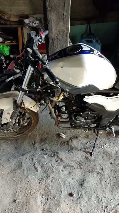 Продам мотоцикл марки RZ