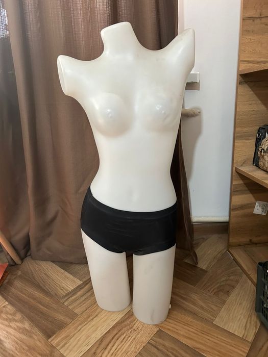 Манекен женский (торс)