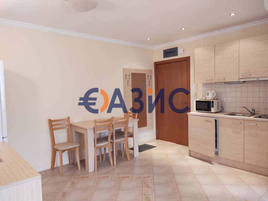 Продава се Двустаен апартамент в Созопол - 67 кв.м за 1448 €/кв.м - Снимка #3