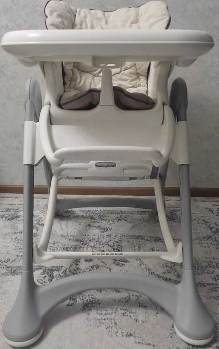 Продается б.у. стульчик для кормления CAM "Il Mondo del Bambino"