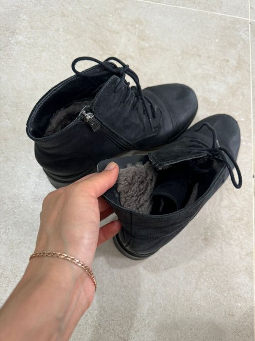 Ботинка черная. Зима