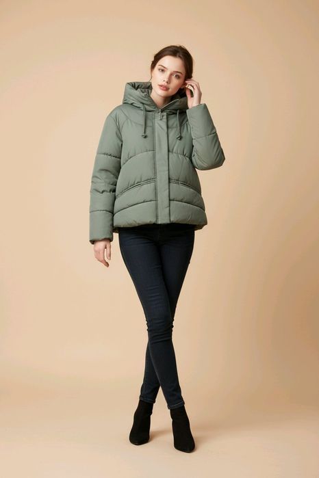 Зимняя короткая куртка