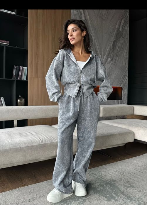 Костюм, толстовка