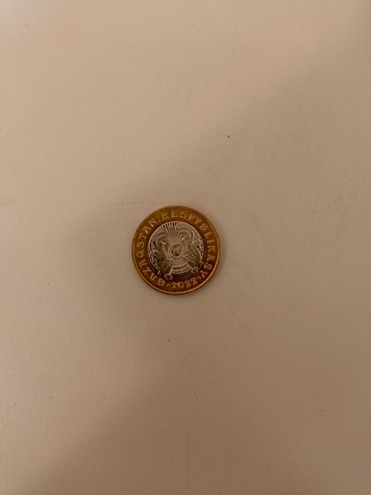 Монета 100 тенге