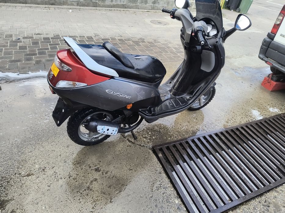 Vând scuter Peugeot de 49cc