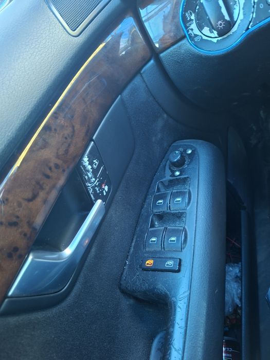 Vand audi a4 automat