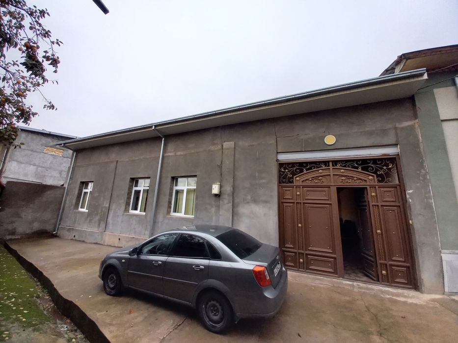 Hovli sotiladi 8sotix