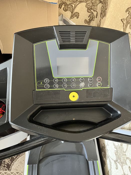 Продам беговую дорожку