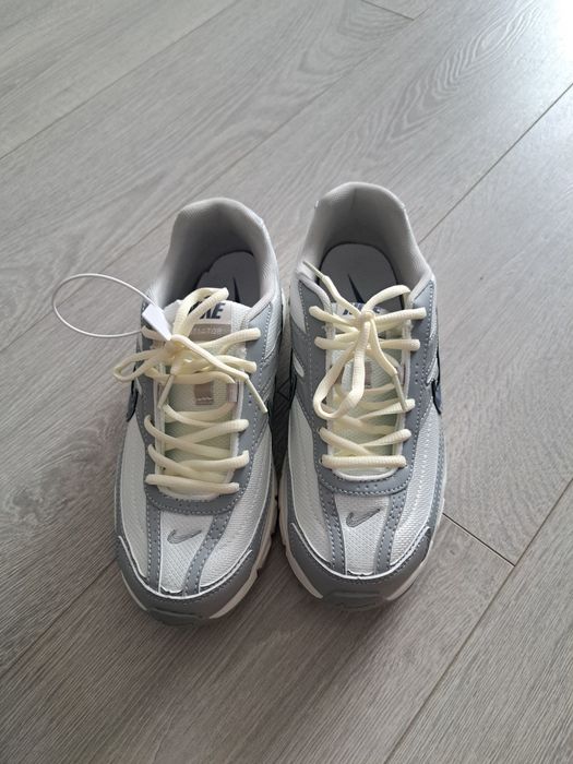 Кроссовки Nike initiator