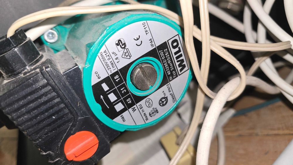 Камина/печка на дърва Прити, циркулационна помпа, разширителен съд